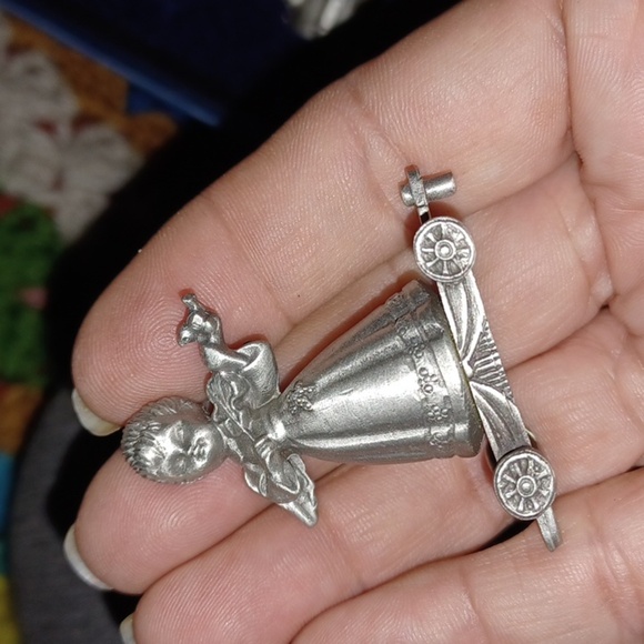 Fort satin finish pewter NOEL train, 8 pc in the box - Picture 5 of 9